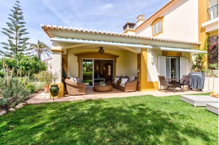 2Bedroom Bungalow Heated Shared Pool ,Near Carvoeiro And Ferrugudo Exterior photo